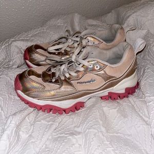 Umbro sneakers size 6.5